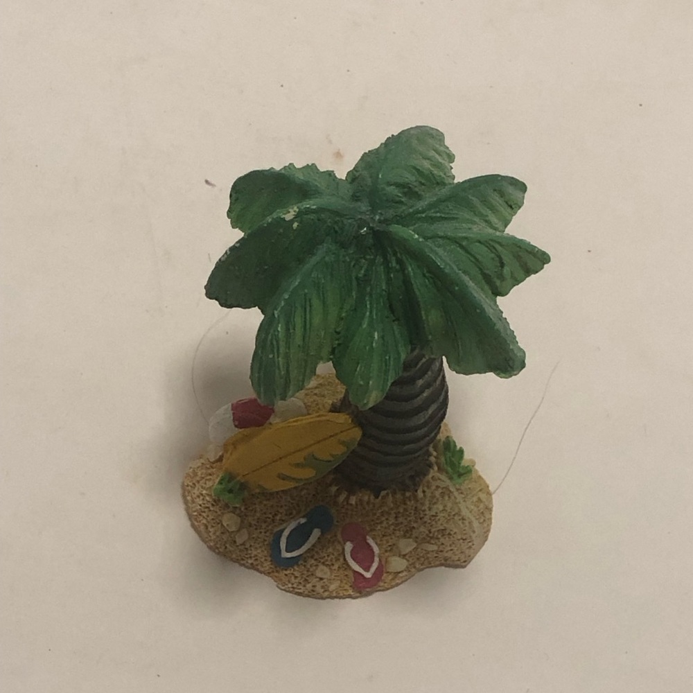 Miniature Palm Tree Beach Fish Tank Statue - Picture 5 of 6